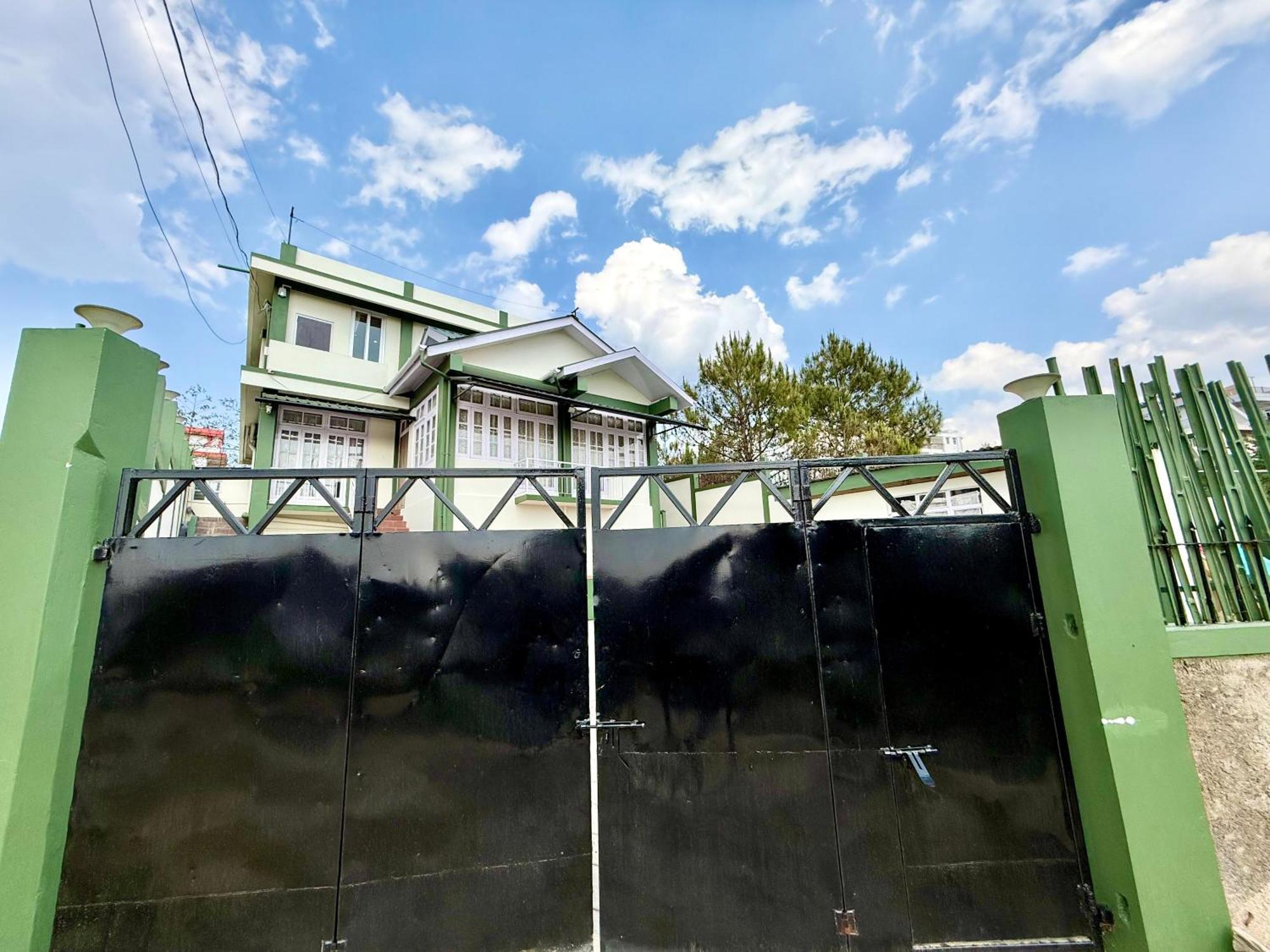 Yepplo Holiday Home - Complimentary Breakfast - 24 Hrs Caretaker & Power Backup Shillong Exterior photo