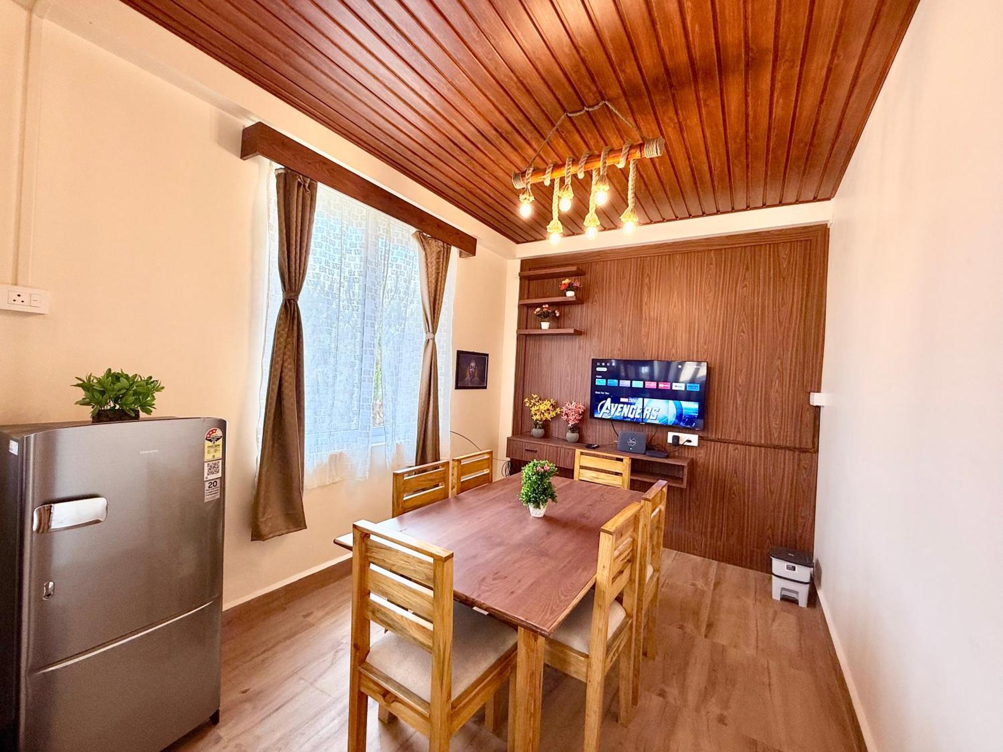Yepplo Holiday Home - Complimentary Breakfast - 24 Hrs Caretaker & Power Backup Shillong Exterior photo