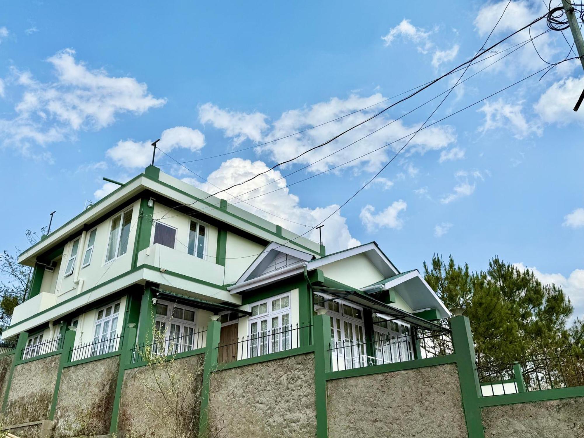 Yepplo Holiday Home - Complimentary Breakfast - 24 Hrs Caretaker & Power Backup Shillong Exterior photo